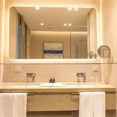 The Bo Vue Bodrum, Curio Collection By Hilton גונדוגן